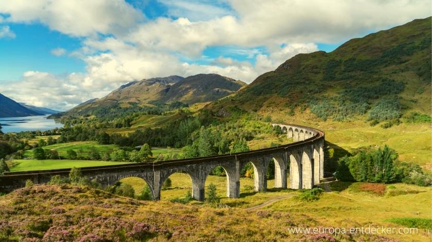 Bekanntes Viadukt in Schottland