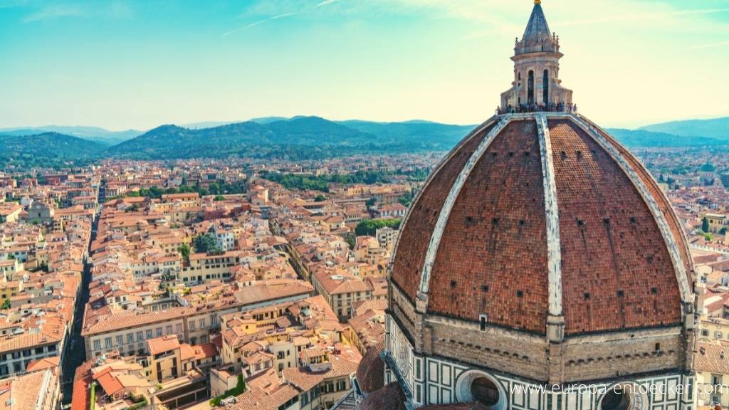 Die Kuppel des Duomo Florenz ist das Wahrzeichen der Stadt