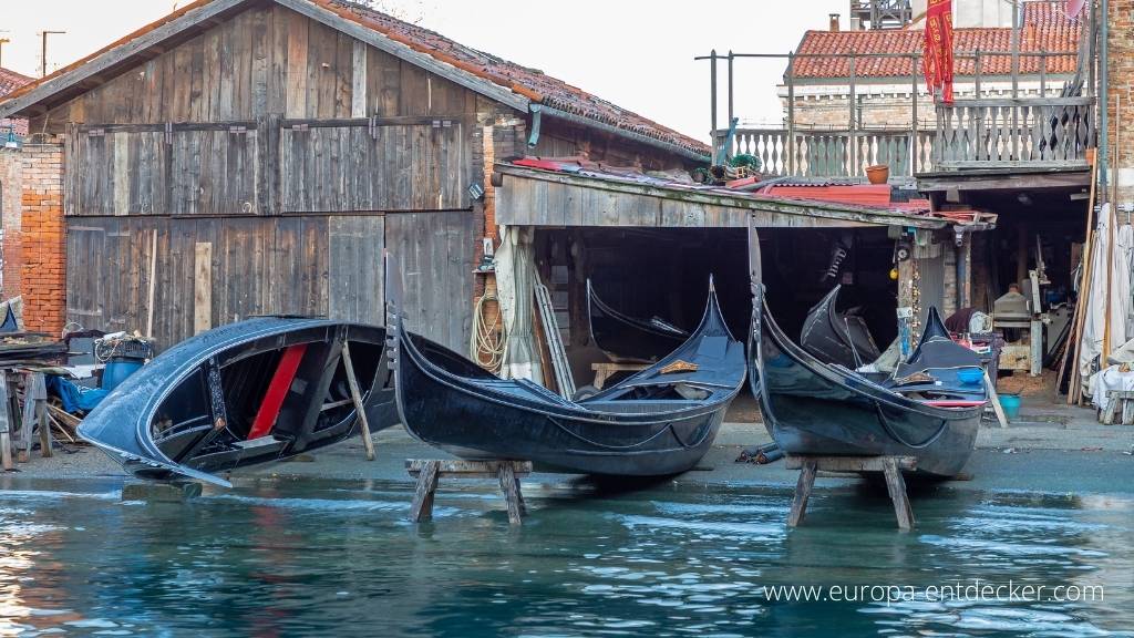 Traditionelle Gondelwerft in Venedig