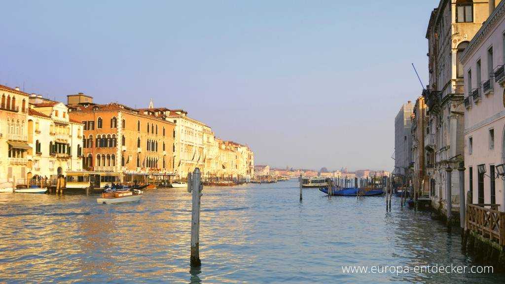 Das Guggenheim Museum Venedig liegt am Canal