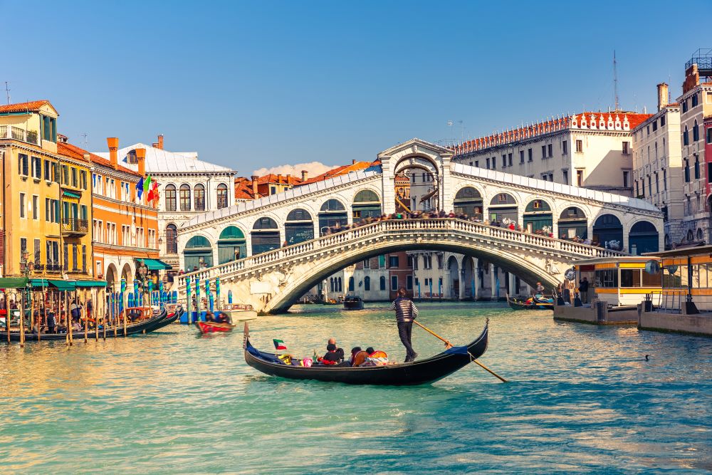 Eine Gondelfahrt ist in vielen Venedig City Pass Angeboten mit enthalten