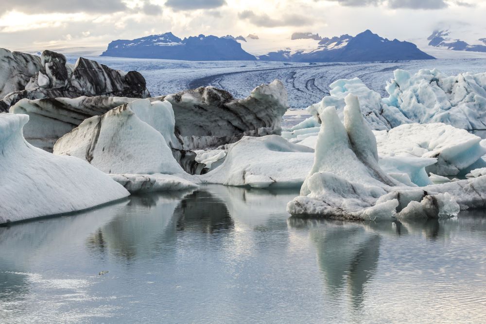 Gletscherlagune mit Eis in Island