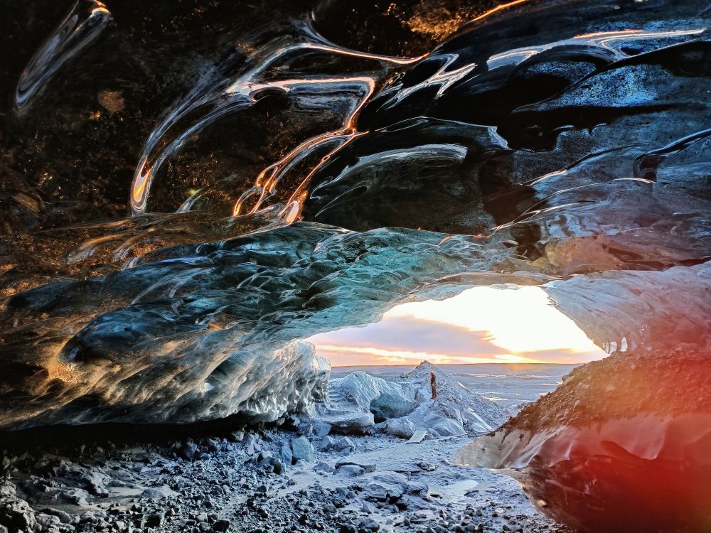 Katla Eishöhle mit Ausgang in Island