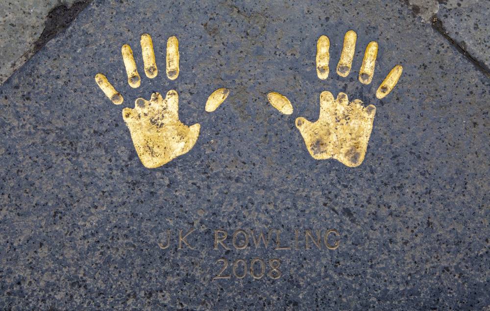 Fingerabdrücke der Autorin JK Rowling sind in Edinburgh anzuschauen
