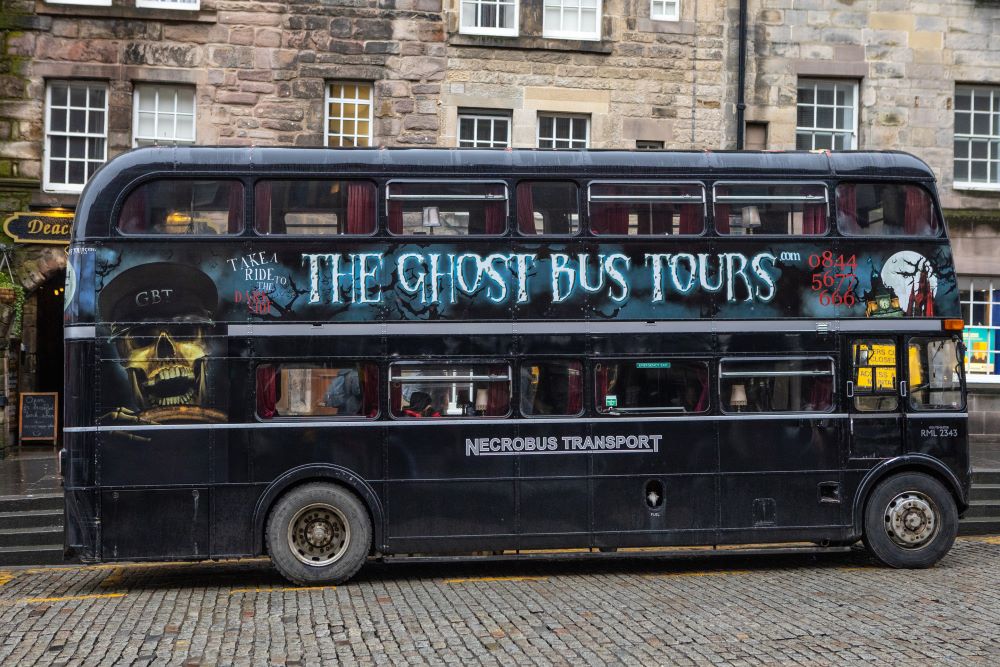 The Ghost Bus Tours Edinburgh ist eine lustig schaurige Stadtrundfahrt